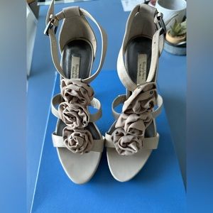 Simply Vera Wang cream stilettos